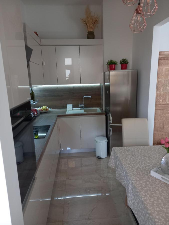 Apartman Beti Apartment โอปาติยา ภายนอก รูปภาพ